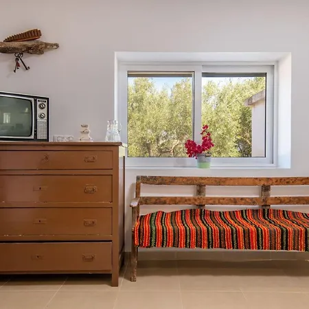 Fioro Βίλα Κορίθι